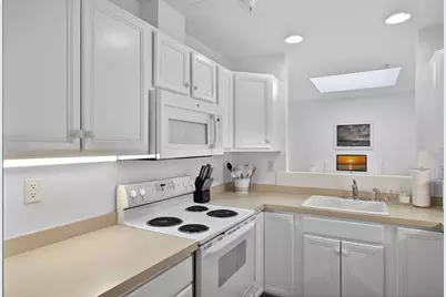 912 Main St #308, Chatham, MA 02633 - Photo 5