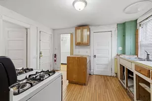 238 Tremont St, New Bedford, MA 02740 - Photo 25