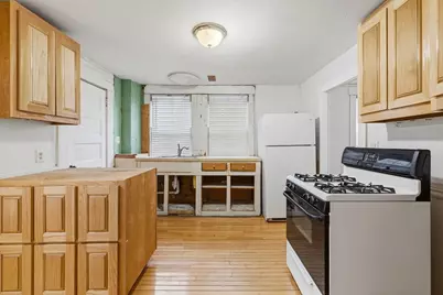 238 Tremont St, New Bedford, MA 02740 - Photo 23