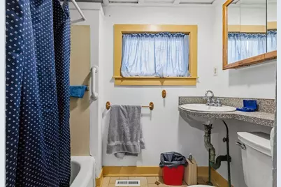 238 Tremont St, New Bedford, MA 02740 - Photo 17