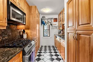 10 Cumberland St, Boston, MA 02115 - Photo 17