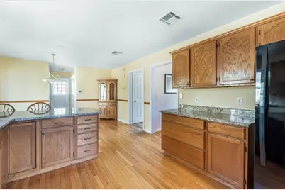 5 Hunter Cir, Milford, MA 01757 - Photo 7