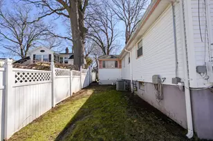 69 Mariposa, Boston, MA 02136 - Photo 5