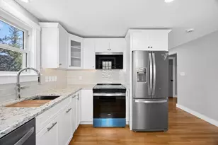 98 Lakeshore Dr, Marlborough, MA 01752 - Photo 7