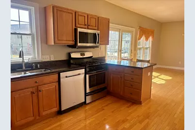 36 Knowlton Cir #1, Upton, MA 01568 - Photo 9