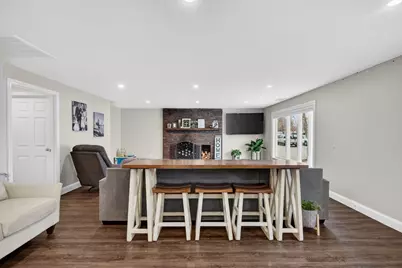 11 Pontiac Rd, Peabody, MA 01960 - Photo 5