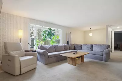 138 Howe St #138, Marlborough, MA 01752 - Photo 9