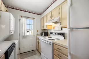 54 Mitchell Dr, Chicopee, MA 01022 - Photo 9