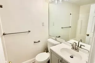 45B Bowdoin, Boston, MA 02114 - Photo 11