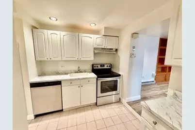 45B Bowdoin #B, Boston, MA 02114 - Photo 9