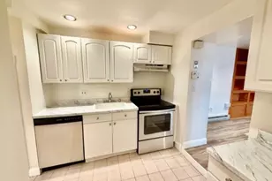 45B Bowdoin, Boston, MA 02114 - Photo 9