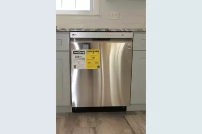 18 Palisades St, Worcester, MA 01604 - Photo 7