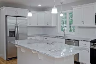 147 Parkerview St, Springfield, MA 01119 - Photo 3