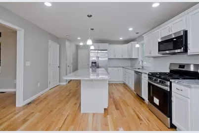 147 Parkerview, Springfield, MA 01119 - Photo 5