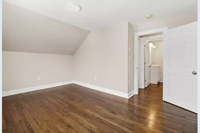 37 Stavely St, Lowell, MA 01852 - Photo 25