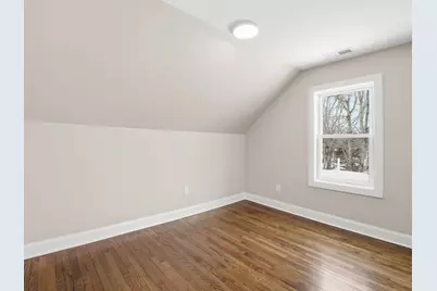 37 Stavely St, Lowell, MA 01852 - Photo 23