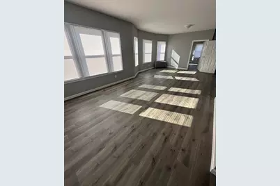 371 Dickinson St #2, Springfield, MA 01108 - Photo 5