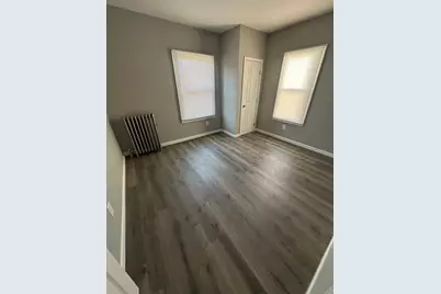 371 Dickinson St #2, Springfield, MA 01108 - Photo 9