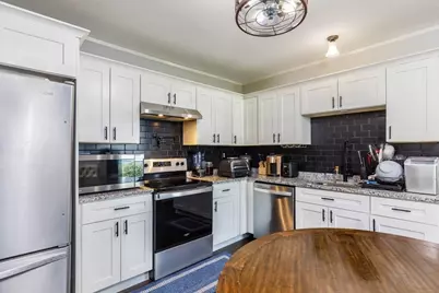 33 Henry Street, Fitchburg, MA 01420 - Photo 3