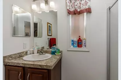 556 Central Street #11, Leominster, MA 01453 - Photo 9