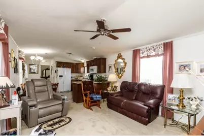 556 Central Street #11, Leominster, MA 01453 - Photo 5