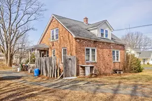 1019 Burnett Rd, Chicopee, MA 01020 - Photo 5