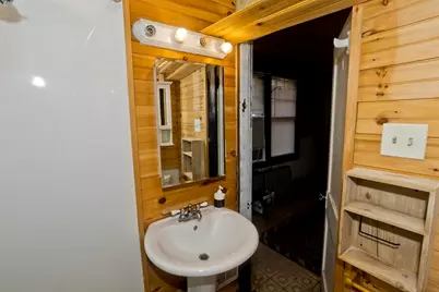 1019 Burnett Rd, Chicopee, MA 01020 - Photo 13