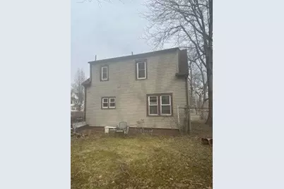 72 Fenwick St, Springfield, MA 01109 - Photo 3