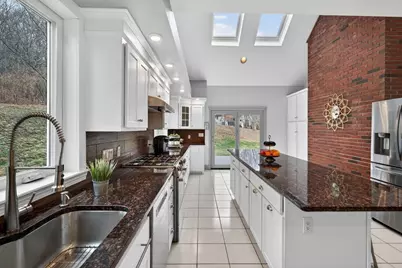 204 Coventry Ln, North Andover, MA 01845 - Photo 13