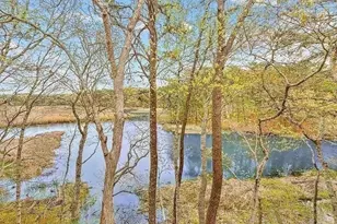 15 Riverview Ave, Mashpee, MA 02469 - Photo 11