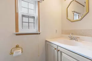 556 Central, Leominster, MA 01453 - Photo 11