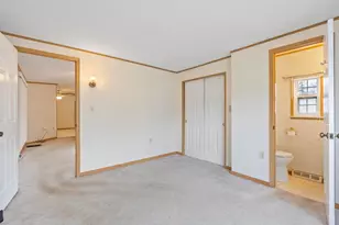 556 Central, Leominster, MA 01453 - Photo 21