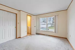 556 Central, Leominster, MA 01453 - Photo 19