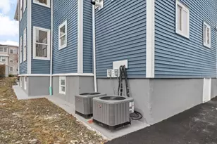 66-66R Stanley St, Boston, MA 02125 - Photo 39