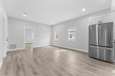 161 Cohannet St, Taunton, MA 02780 - Photo 9