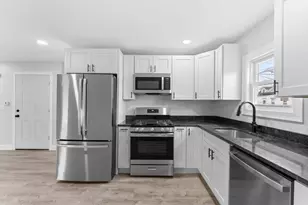 161 Cohannet St, Taunton, MA 02780 - Photo 27