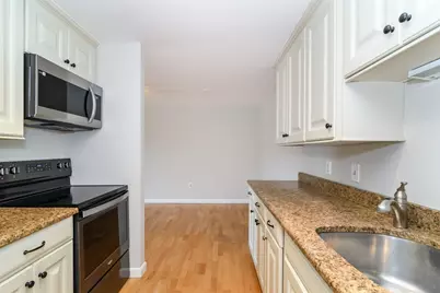 6 Post Oak Ln #9, Natick, MA 01760 - Photo 9