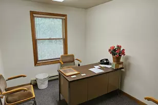 27 Douglas Rd, Webster, MA 01570 - Photo 5