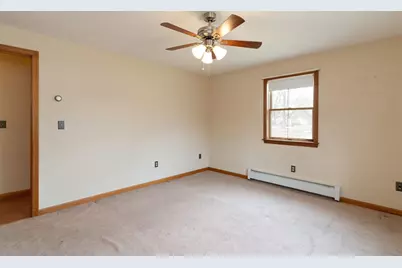 12 West St, West Brookfield, MA 01585 - Photo 17