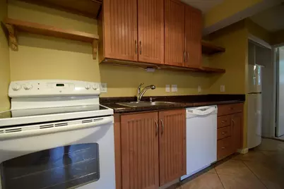 1 Colonial Village Dr #3, Arlington, MA 02476 - Photo 5