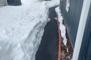 8 Rock Cliff Rd, Marblehead, MA 01945 - Photo 17