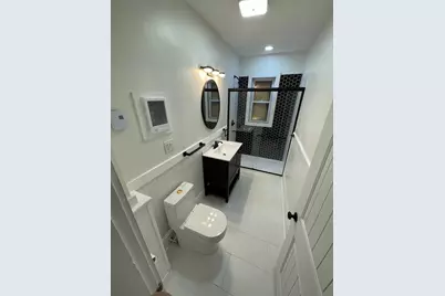 10 Elsmere Ave #2, Methuen, MA 01844 - Photo 5