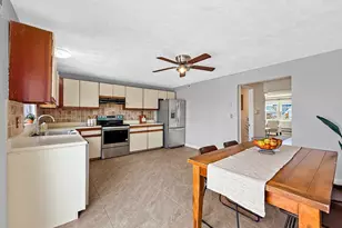 31 Dunn Rd, Revere, MA 02151 - Photo 19