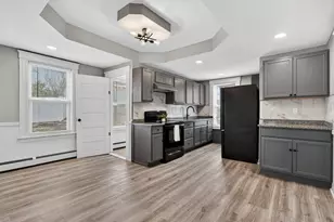22 Maple St, Templeton, MA 01436 - Photo 1