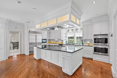 135 Marsh St, Belmont, MA 02478 - Photo 17