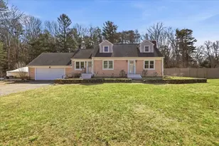 23 Club House Dr, Bourne, MA 02559 - Photo 1