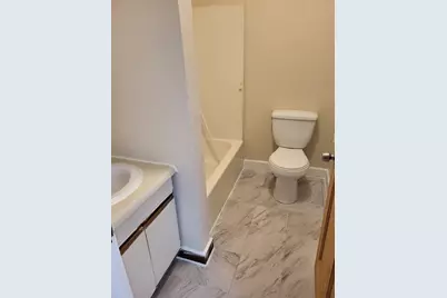 74 Pecker St #204, Haverhill, MA 01830 - Photo 5