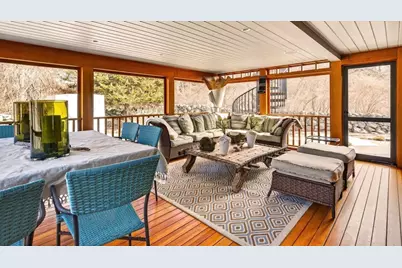 17 Robbins Street, Westport, MA 02791 - Photo 9