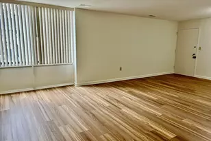 1008 Paradise Rd, Swampscott, MA 01907 - Photo 17