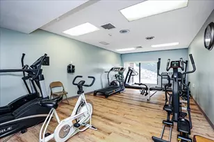 1008 Paradise Rd, Swampscott, MA 01907 - Photo 7